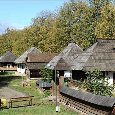 muzeul-satului-bucovinean